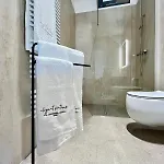 Elegant Penthouse Near * 바리