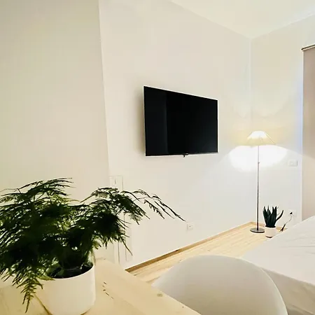 Elegant Penthouse Near Lejlighed